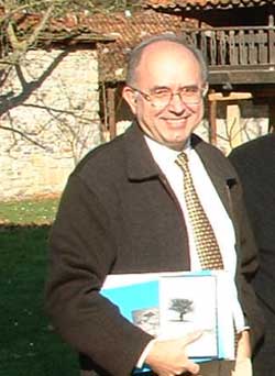 Xosé Lluis García Arias pidió un meyor nivel d'escritura n'apertura del conceyu de l'ALLA