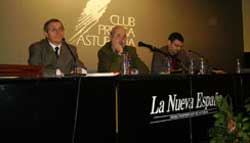 Xuristes pol Asturianu afirma que pal Gobiernu lasturianu ye cosa de la bohemia artística